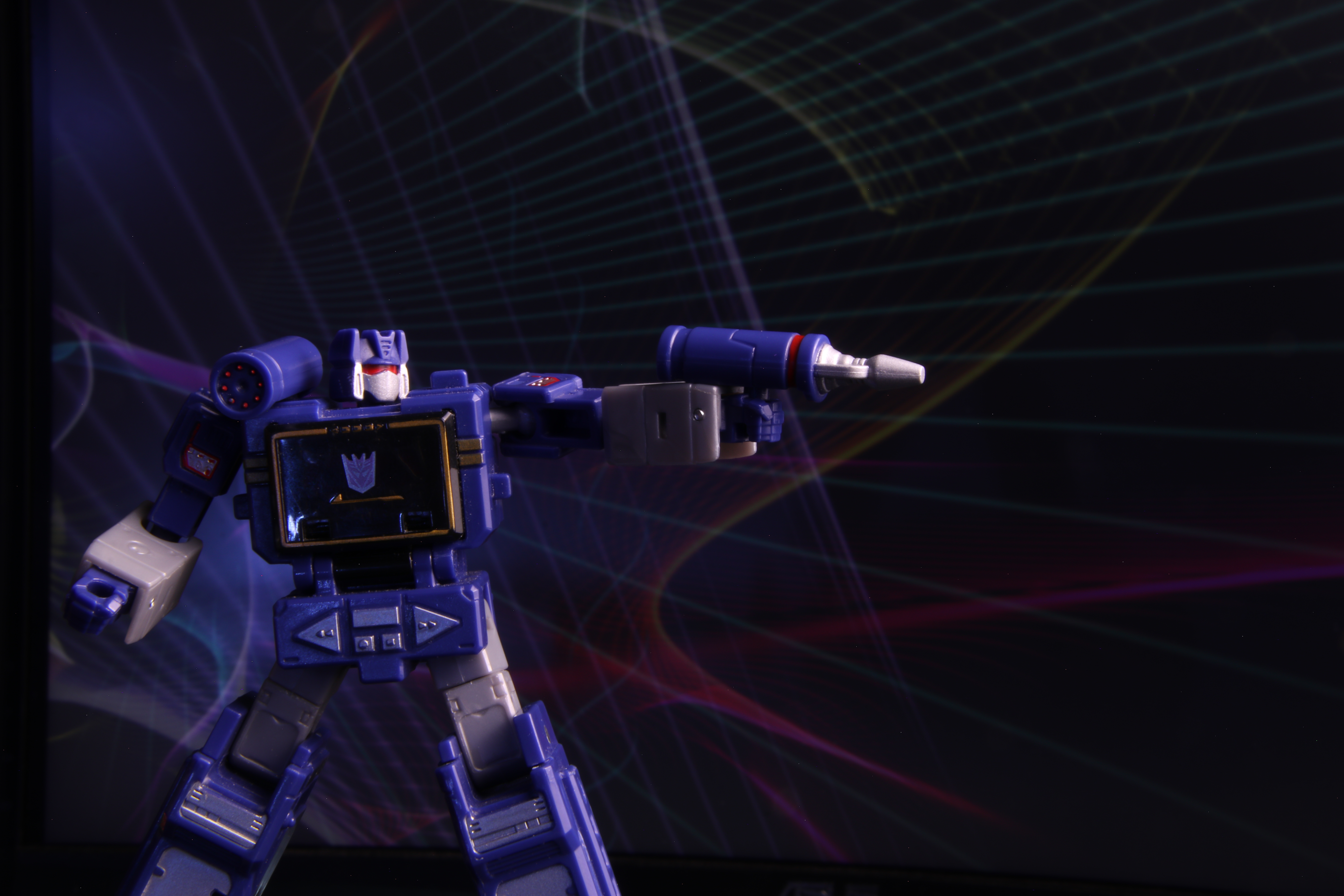 Transformers Legacy Soundwave